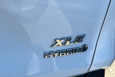 2022 Toyota RAV4 Hybrid XLE