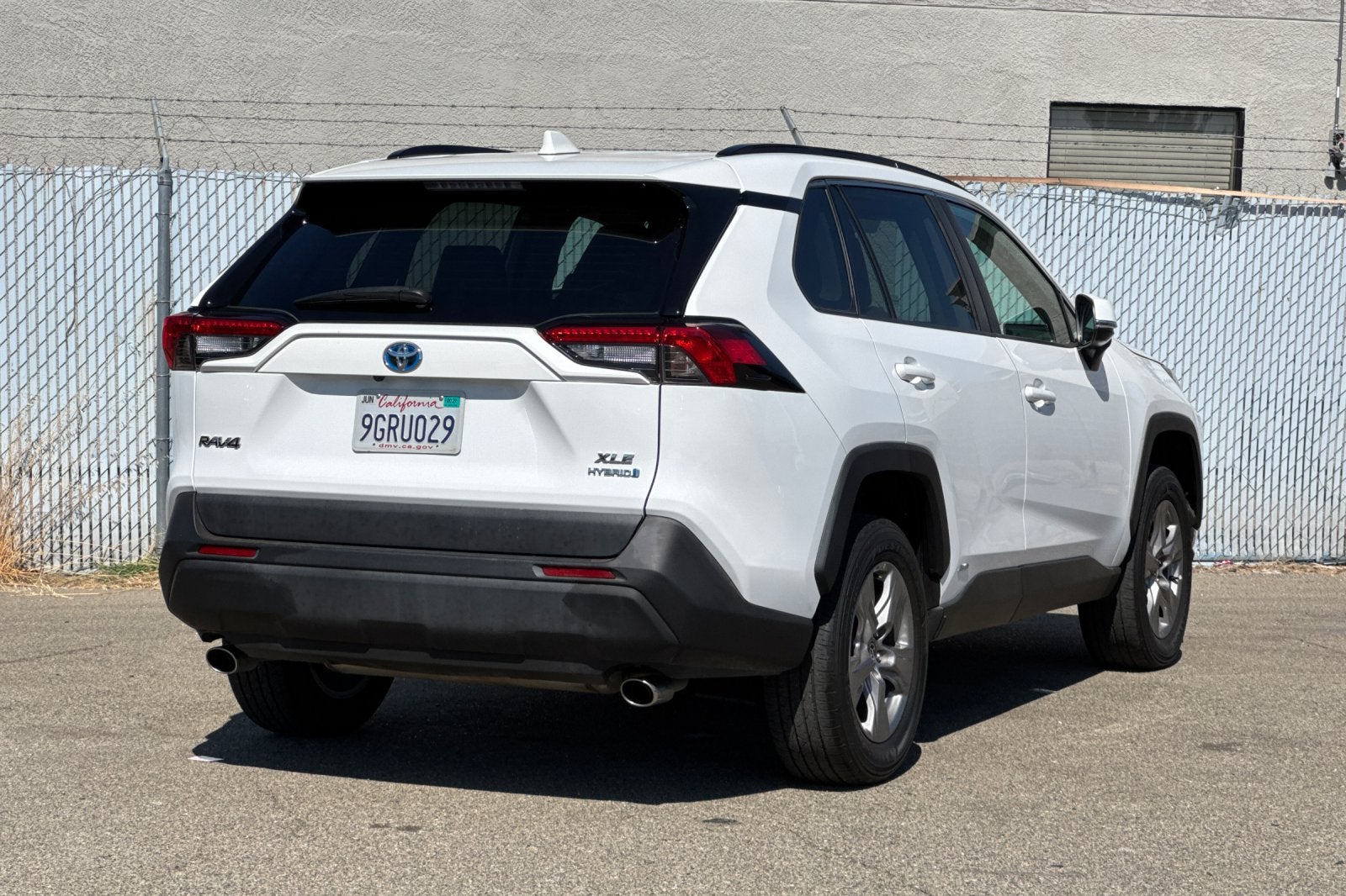 2023 Toyota RAV4 Hybrid XLE