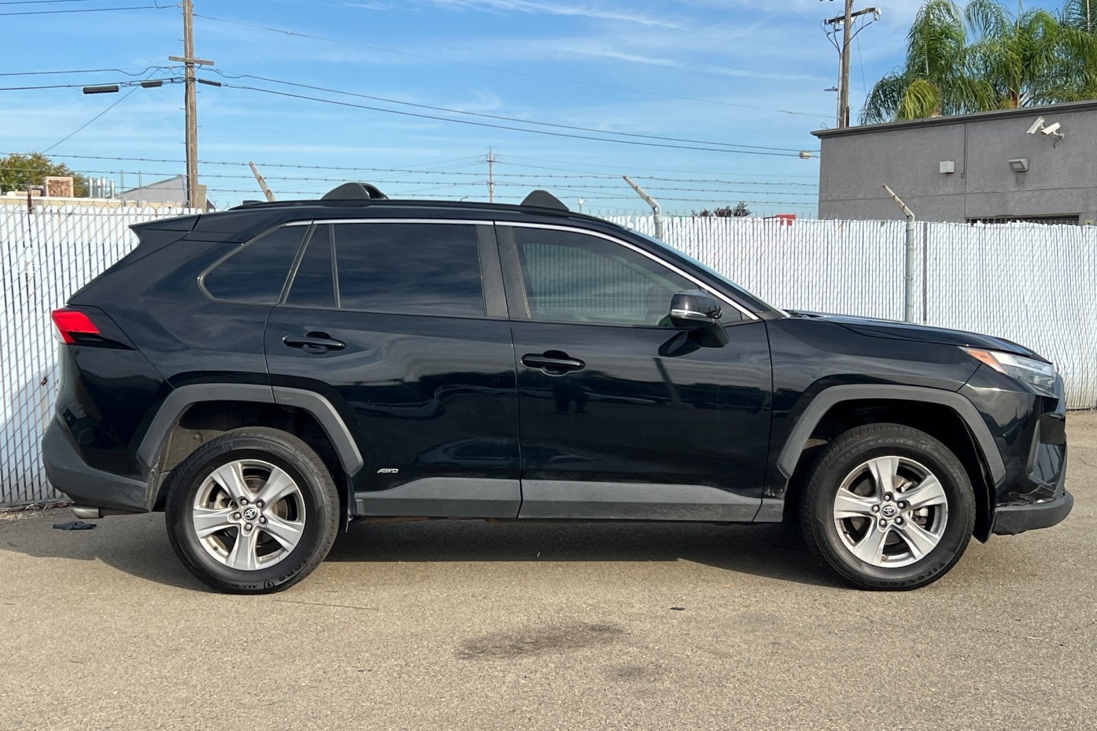 2022 Toyota RAV4 Hybrid XLE