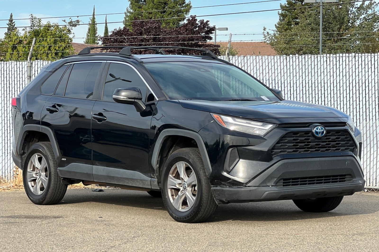 2022 Toyota RAV4 Hybrid XLE