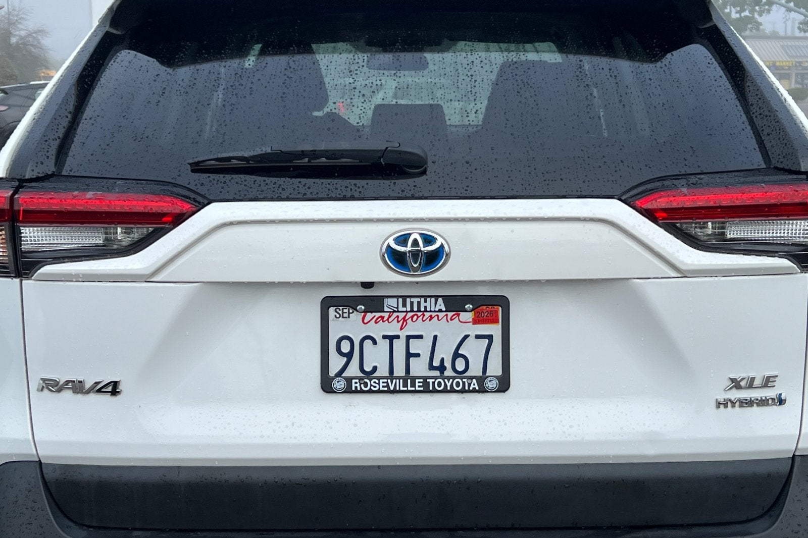 2022 Toyota RAV4 Hybrid XLE