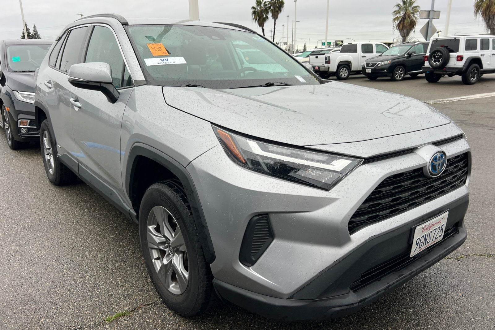 2023 Toyota RAV4 Hybrid XLE