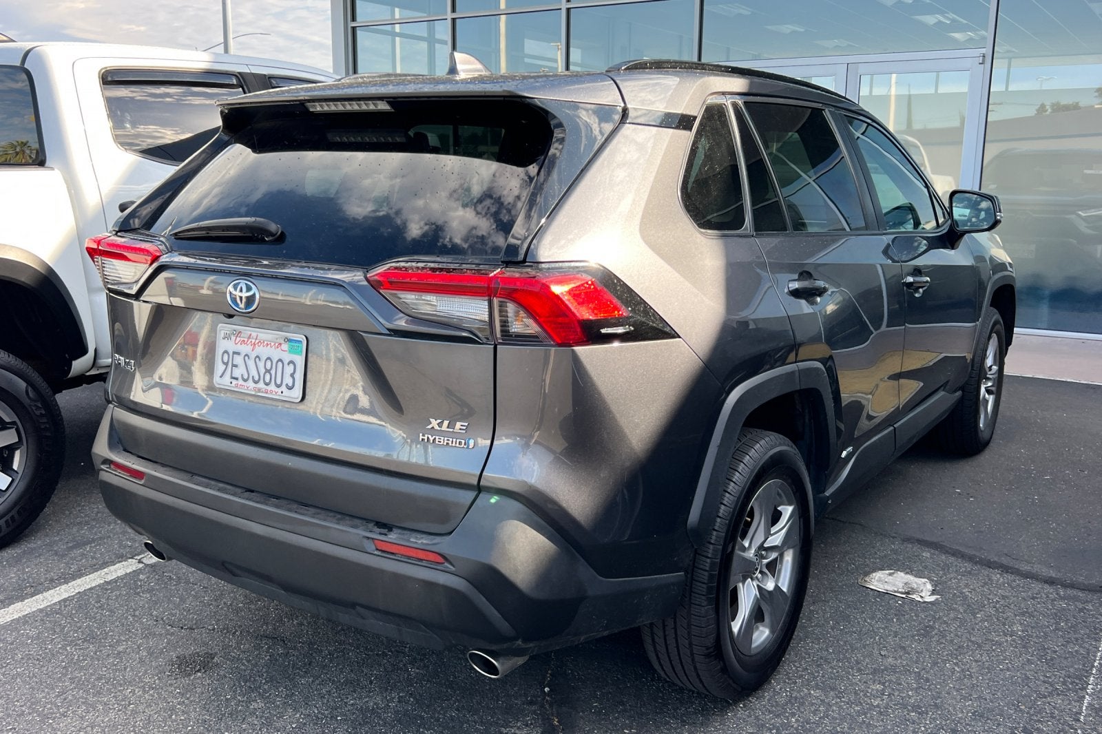 2023 Toyota RAV4 Hybrid XLE