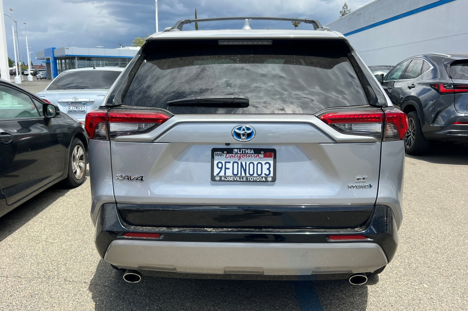 2023 Toyota RAV4 Hybrid SE