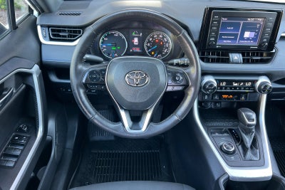 2022 Toyota RAV4 Hybrid SE