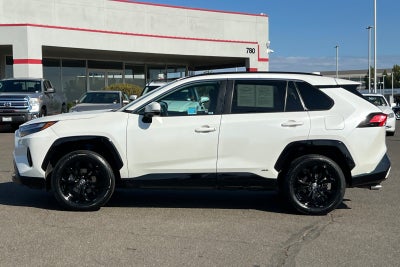 2022 Toyota RAV4 Hybrid SE