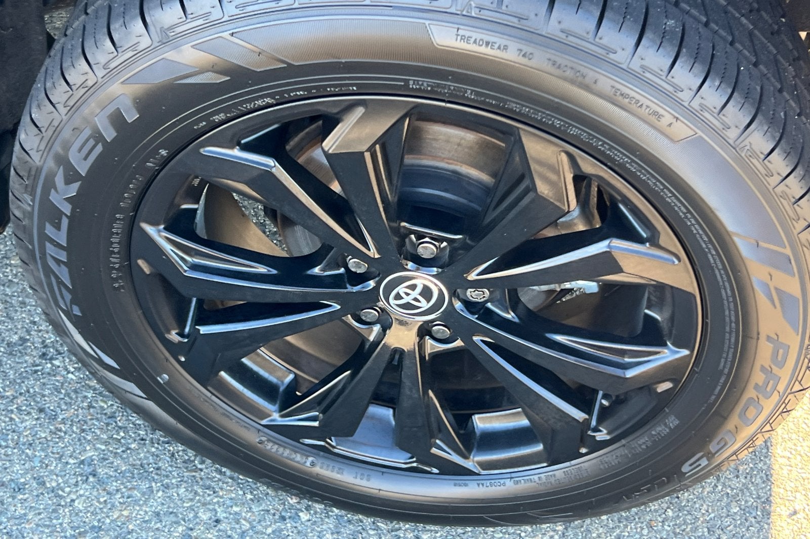 2023 Toyota RAV4 Hybrid SE