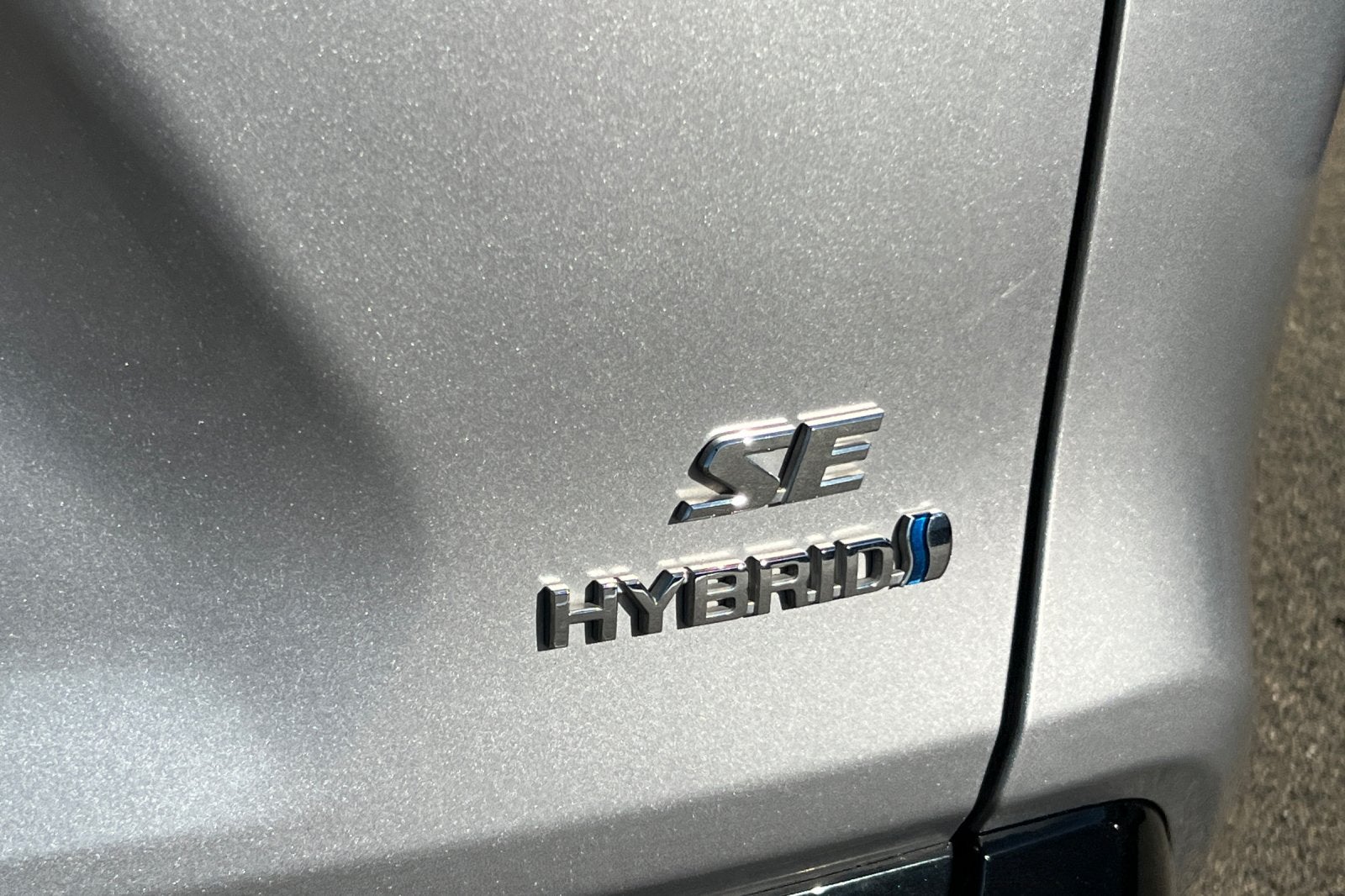 2023 Toyota RAV4 Hybrid SE