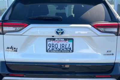 2022 Toyota RAV4 Hybrid SE