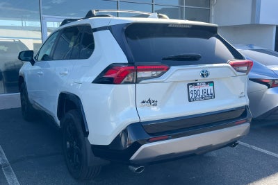 2022 Toyota RAV4 Hybrid SE