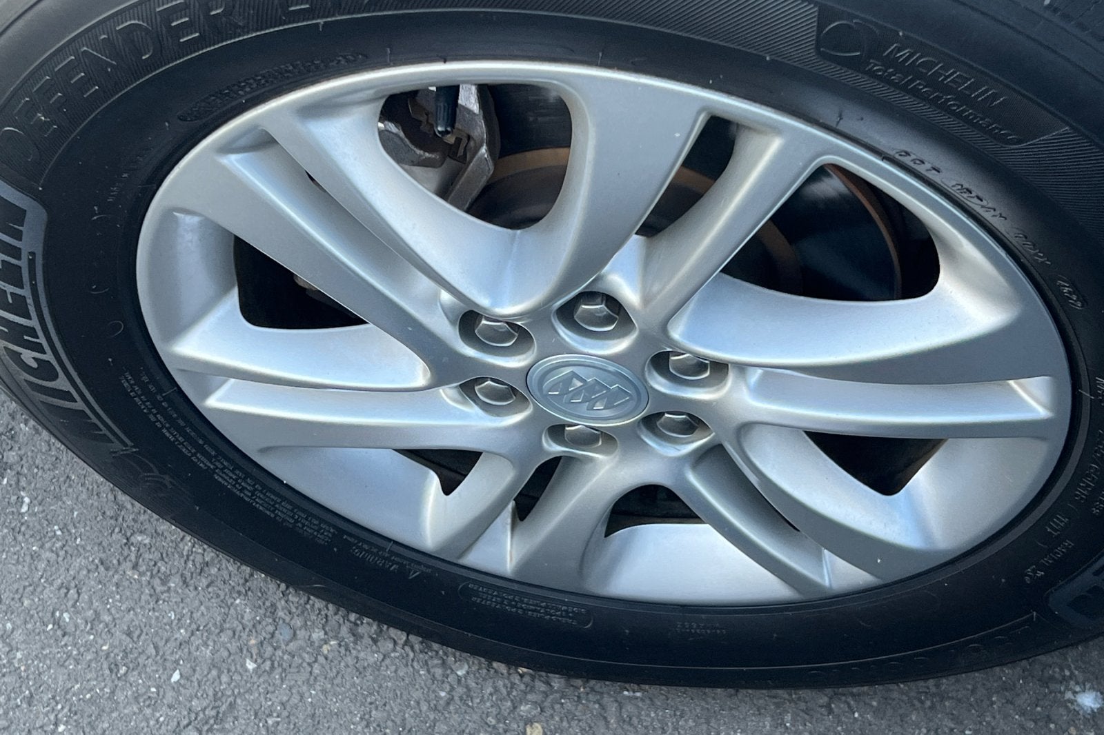 2019 Buick Enclave Essence