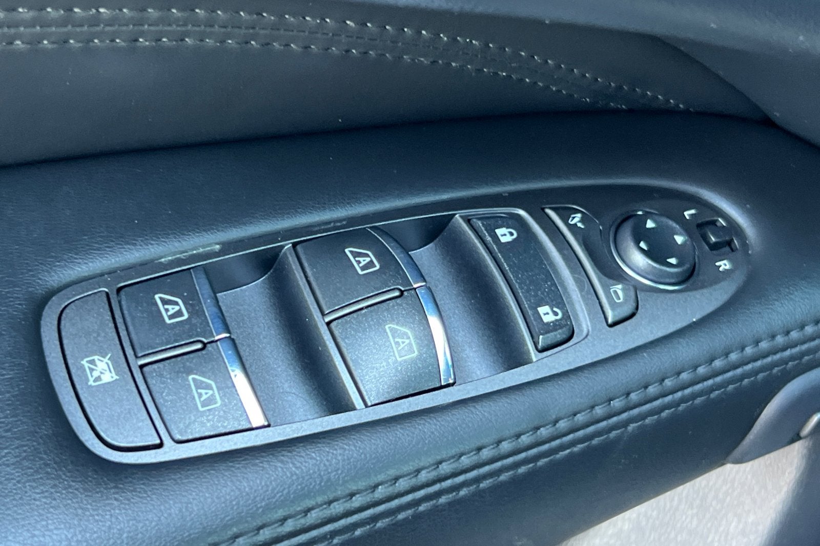 2015 INFINITI QX60 Base