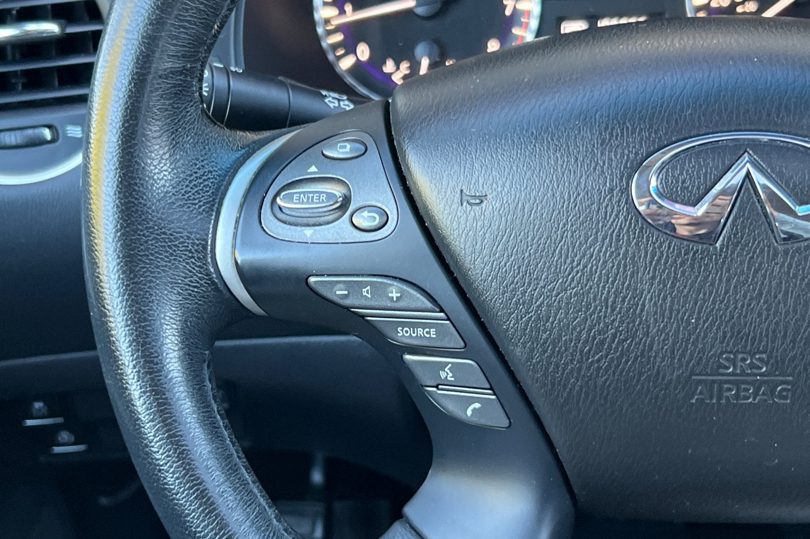2015 INFINITI QX60 Base