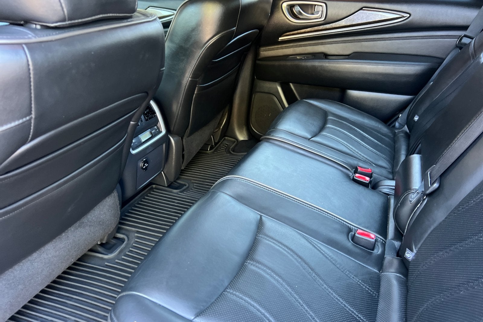 2015 INFINITI QX60 Base