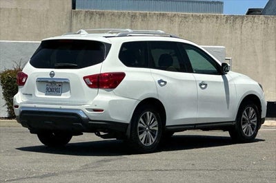 2020 Nissan Pathfinder S