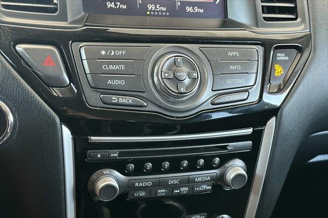 2020 Nissan Pathfinder S