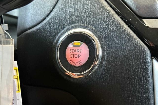 2020 Nissan Pathfinder S