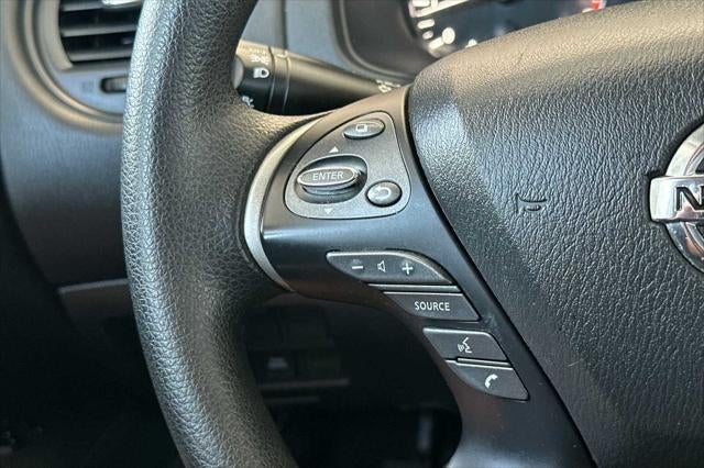 2020 Nissan Pathfinder S