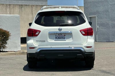 2020 Nissan Pathfinder S