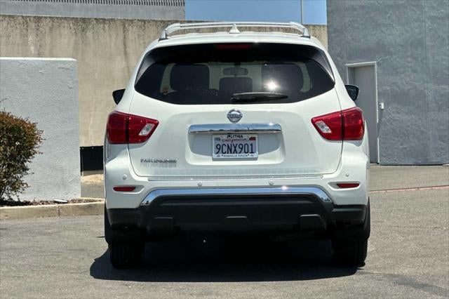 2020 Nissan Pathfinder S