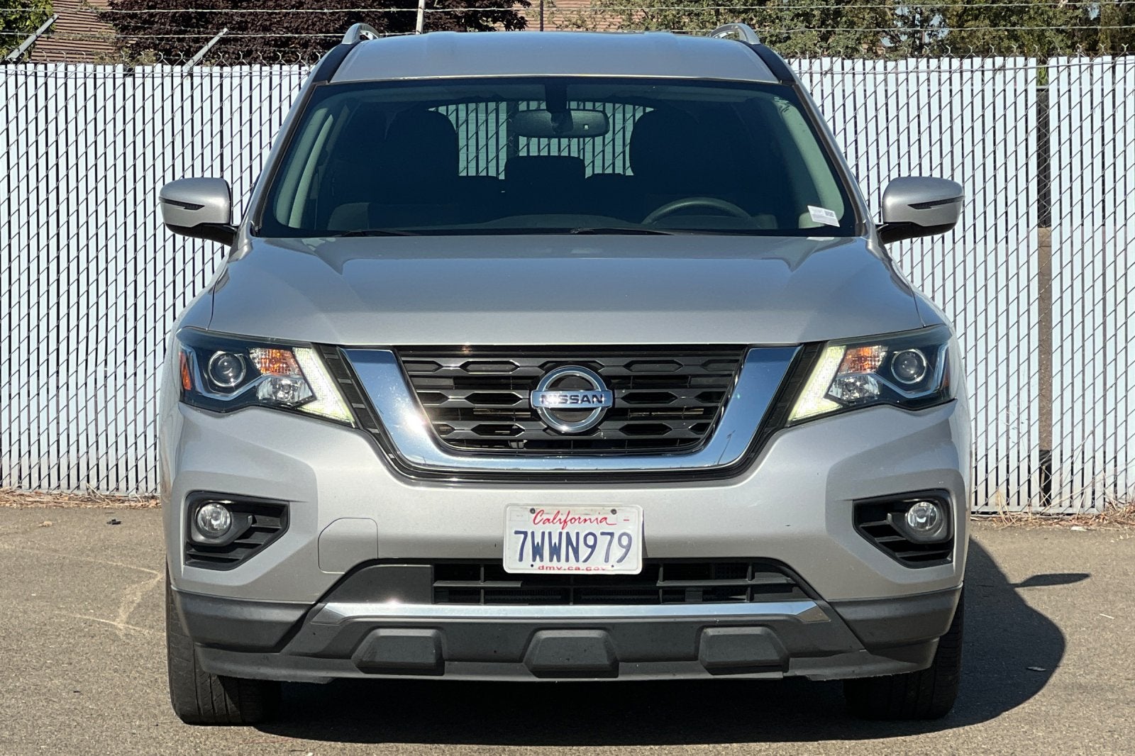 2017 Nissan Pathfinder SV