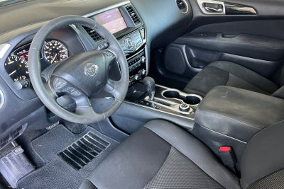2017 Nissan Pathfinder SV