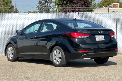 2016 Hyundai Elantra SE