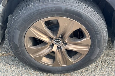 2022 Toyota Highlander Hybrid Bronze Edition