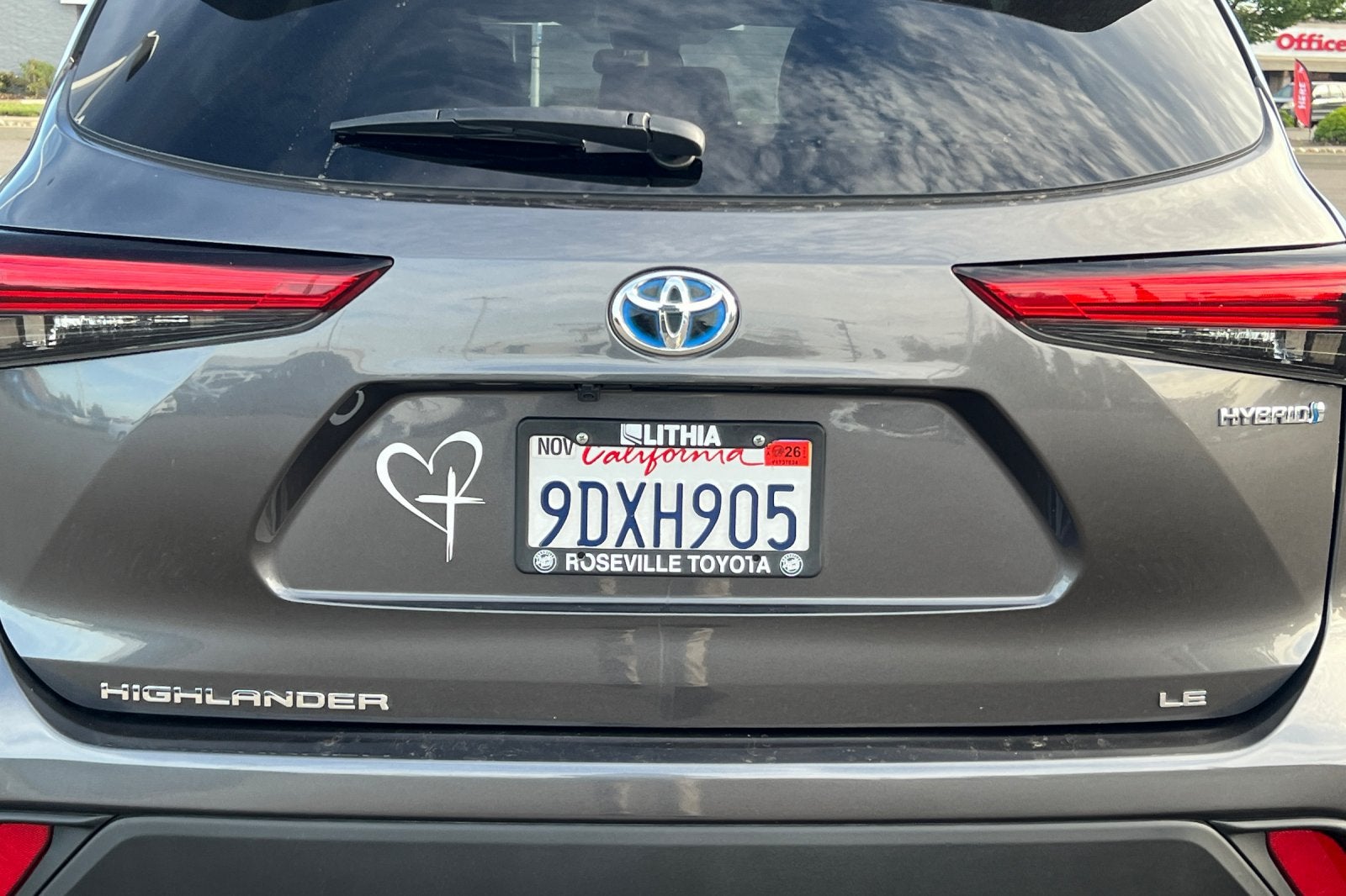 2023 Toyota Highlander Hybrid LE