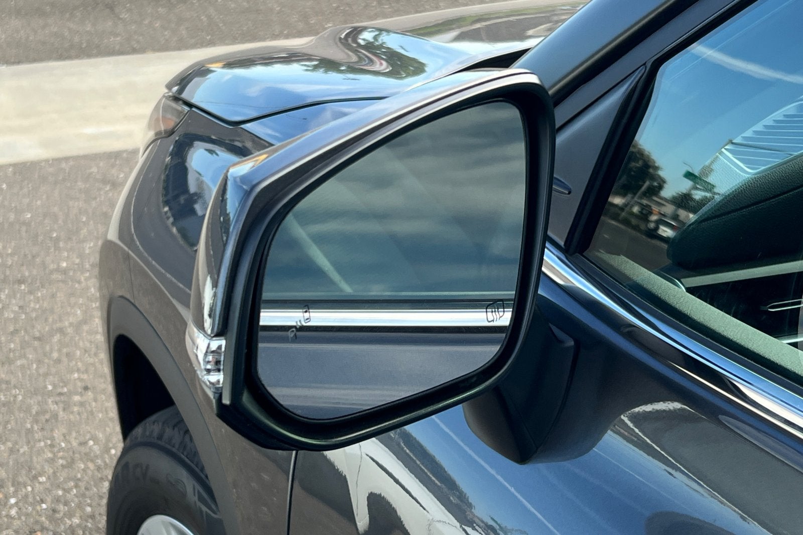 2023 Toyota Highlander Hybrid LE