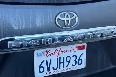 2012 Toyota Highlander SE