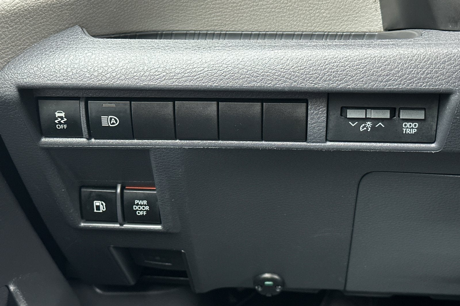 2022 Toyota Sienna LE