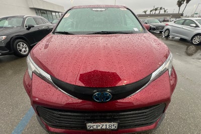 2022 Toyota Sienna LE