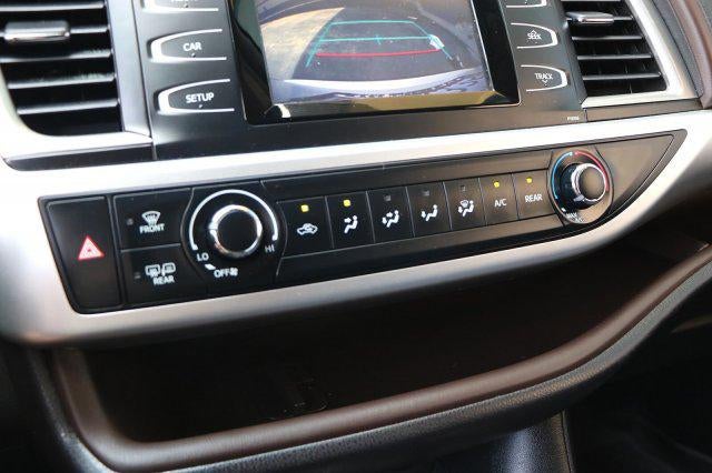 2018 Toyota Highlander LE