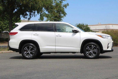 2018 Toyota Highlander LE