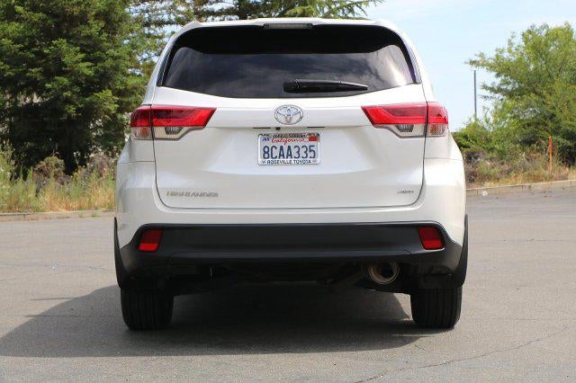 2018 Toyota Highlander LE