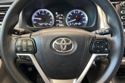 2017 Toyota Highlander LE