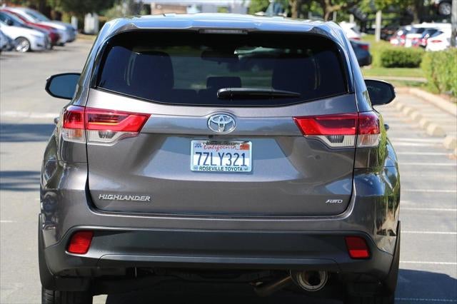 2017 Toyota Highlander LE