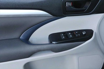 2017 Toyota Highlander LE