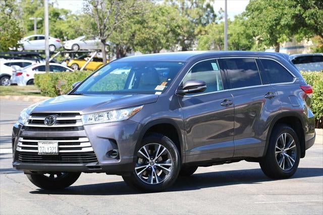 2017 Toyota Highlander LE