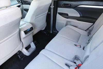 2017 Toyota Highlander LE