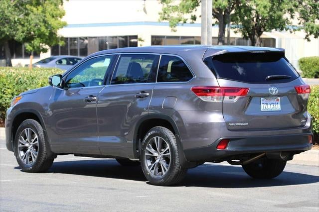 2017 Toyota Highlander LE