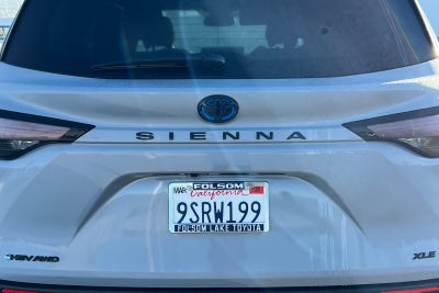 2025 Toyota Sienna Woodland Edition