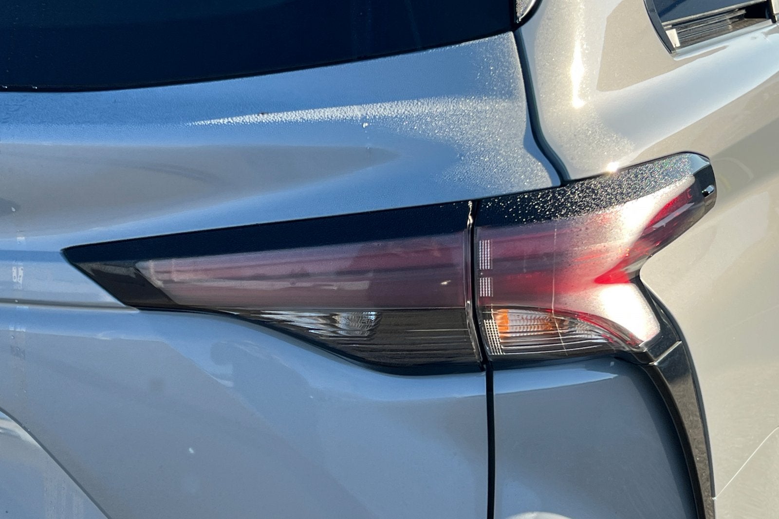 2025 Toyota Sienna Woodland Edition