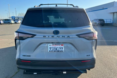 2025 Toyota Sienna Woodland Edition