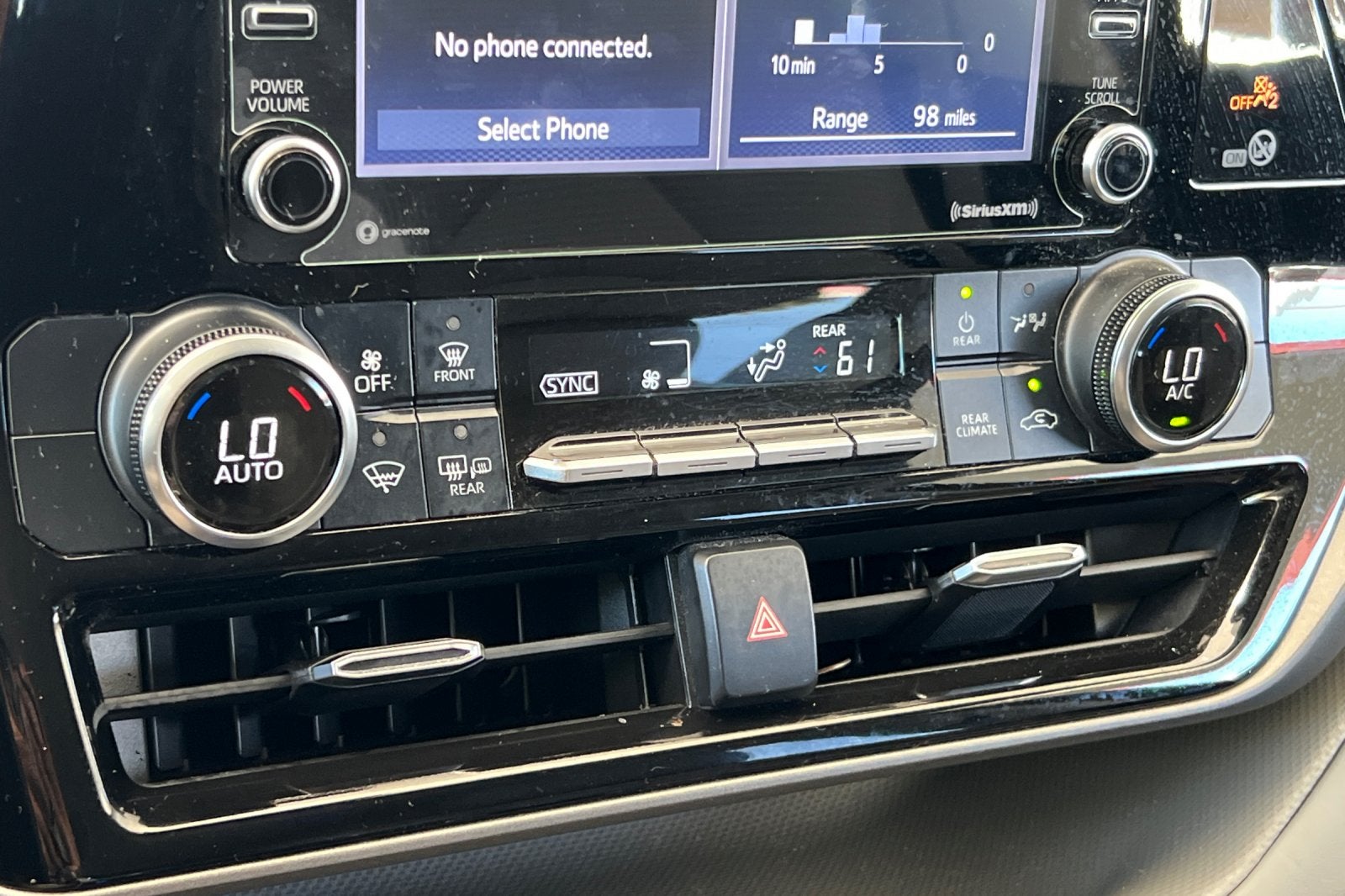 2022 Toyota Highlander L