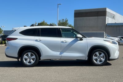 2022 Toyota Highlander L