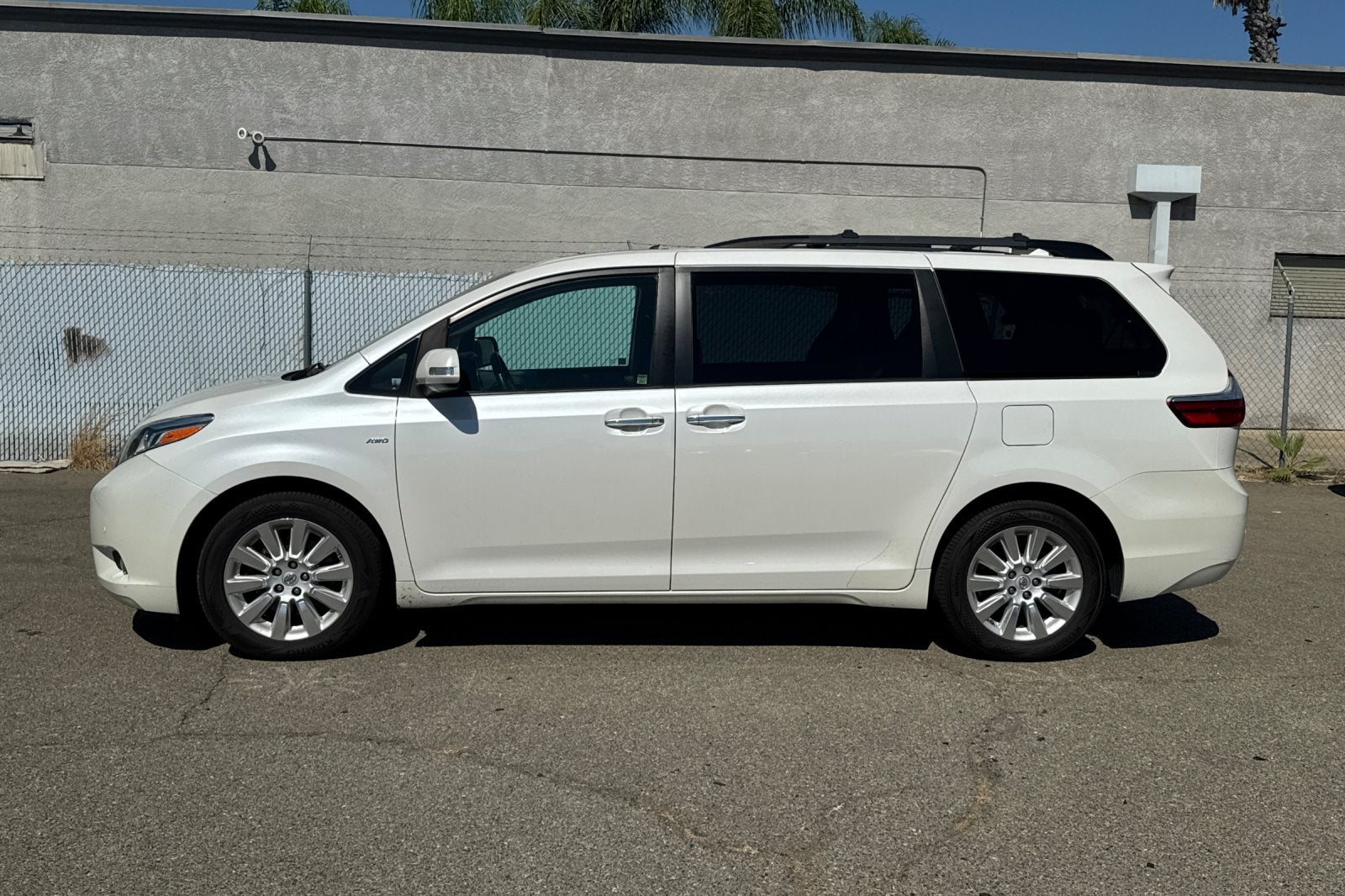 2016 Toyota Sienna Ltd Premium