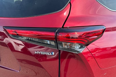 2021 Toyota Highlander Hybrid Platinum