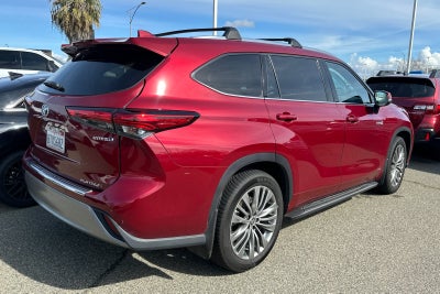 2021 Toyota Highlander Hybrid Platinum